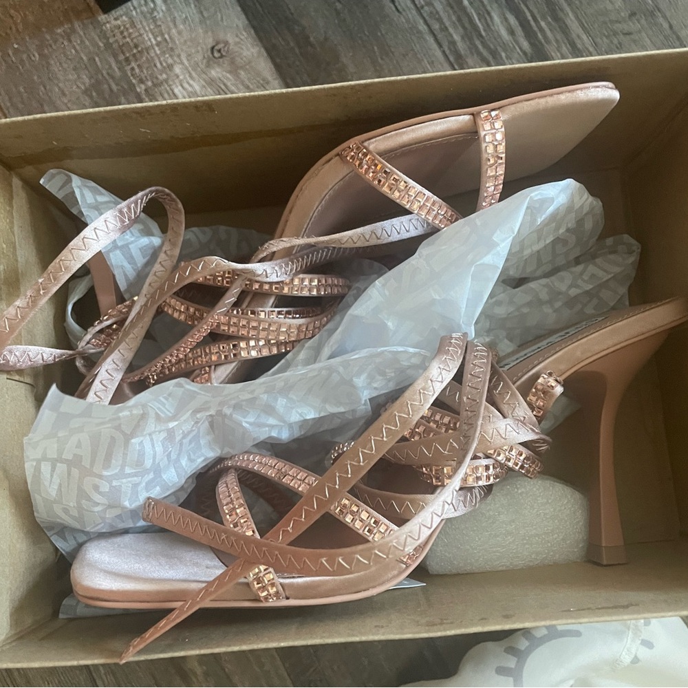 Steve Madden Lulie heel - Blush Rhinestone 9.5 NWT